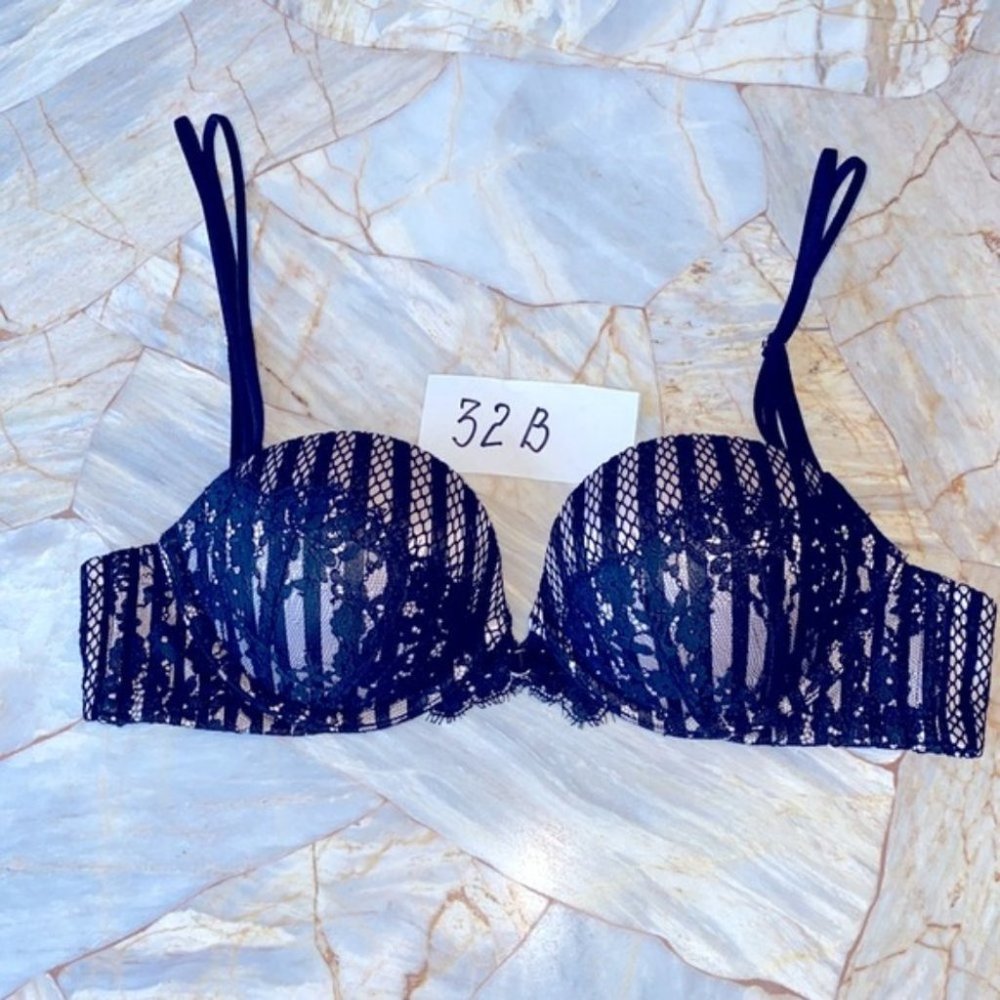 Victoria Secret Very Sexy Multi-way Bra Fishnet Lace Stripe 32B